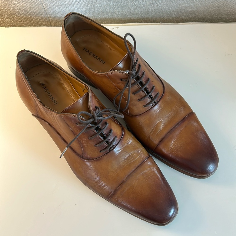 Magnanni Men’s Leather Oxfords size 11